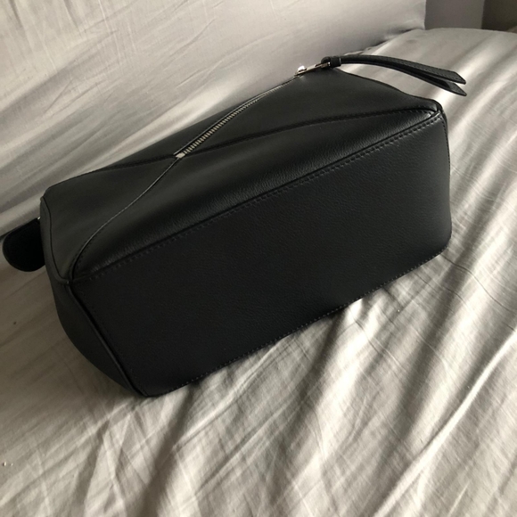 [SOLD] Loewe Small Puzzles Bag - Picture 2 of 4